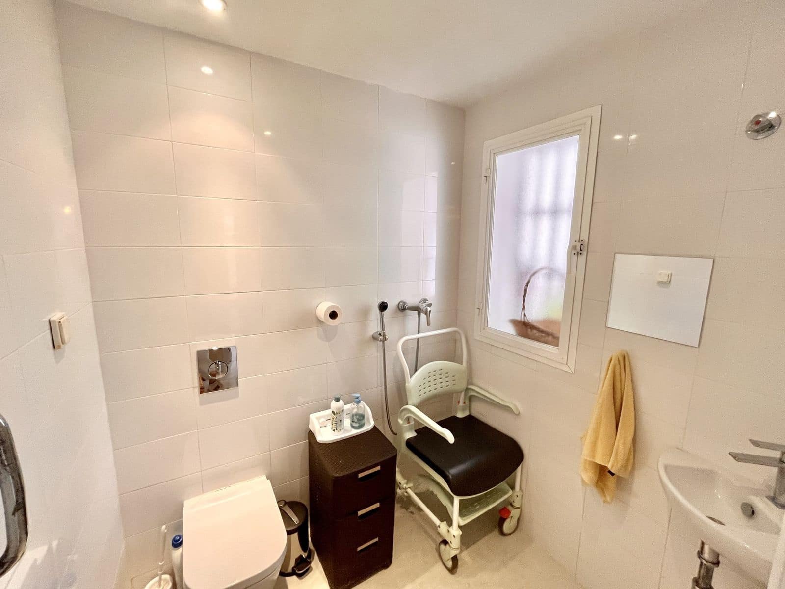 3 quarto Casa em Banda para venda em Estepona com piscina - 490 000 € (Ref: 9814072)
