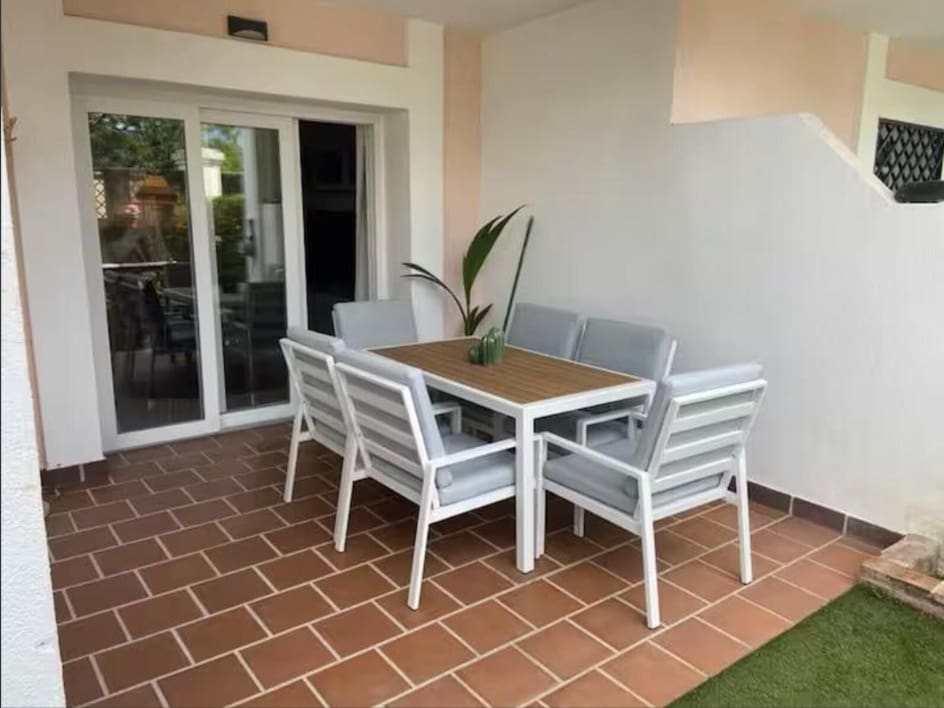 2 camera da letto Appartamento in vendita in Aloha Golf con piscina garage - 445.000 € (Rif: 9816331)