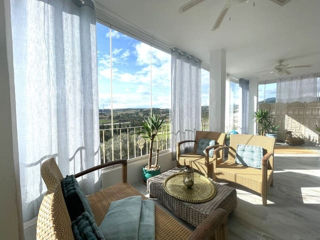 2 Zimmer Penthouse zu verkaufen in Estepona mit Pool Garage - 399.000 € (Ref: 9816342)