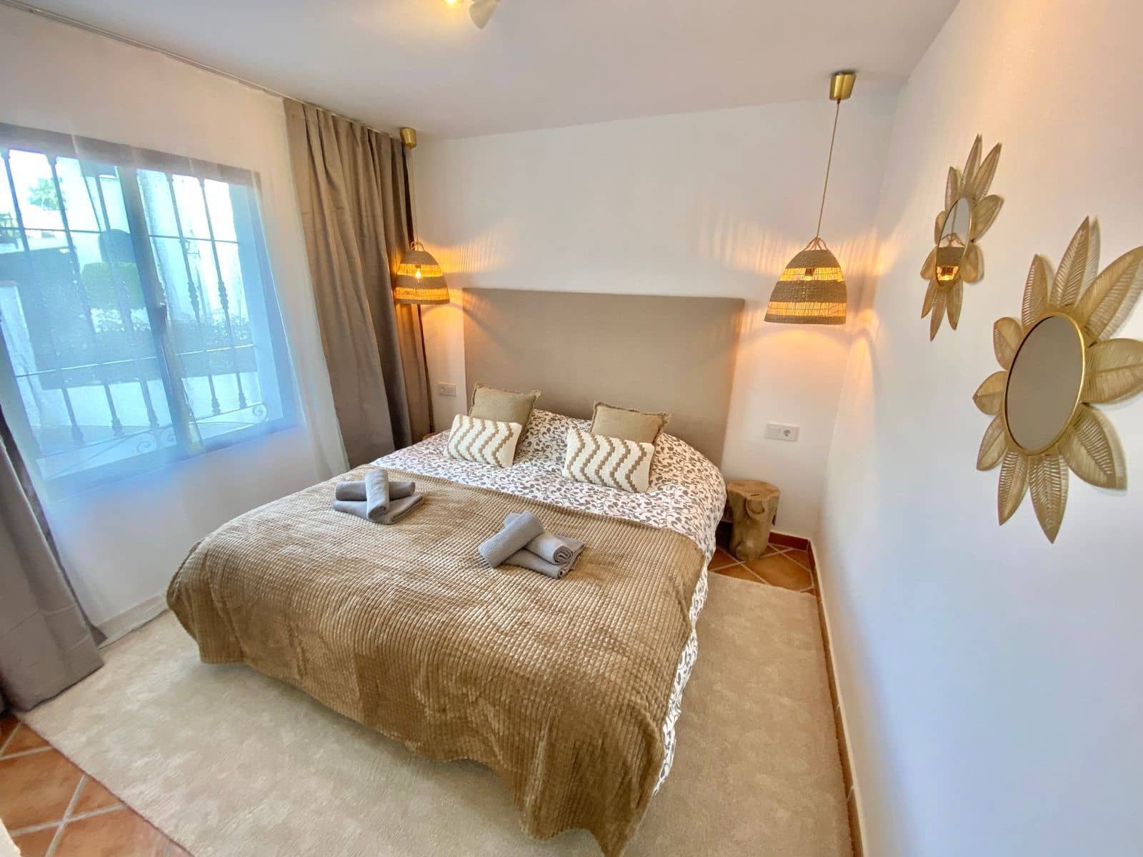 3 bedroom Apartment for sale in Riviera del Sol with pool - € 430,000 (Ref: 9819134)