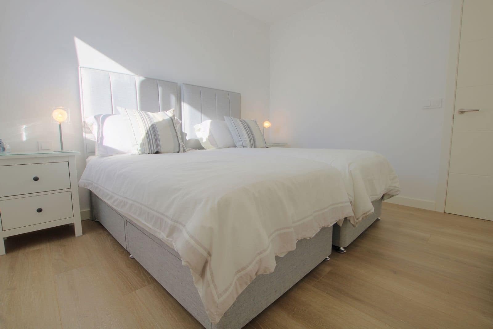 2 sovrum Lägenhet till salu i La Cala de Mijas med pool garage - 495 000 € (Ref: 9823261)