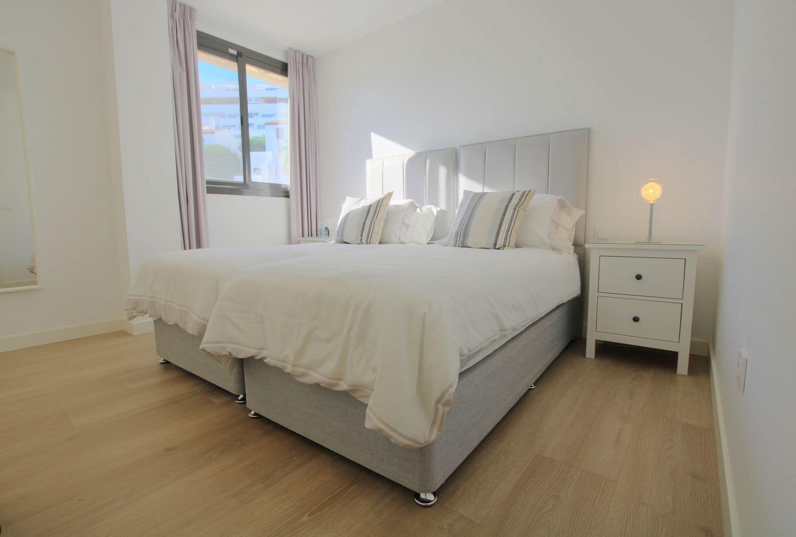2 sovrum Lägenhet till salu i La Cala de Mijas med pool garage - 495 000 € (Ref: 9823261)