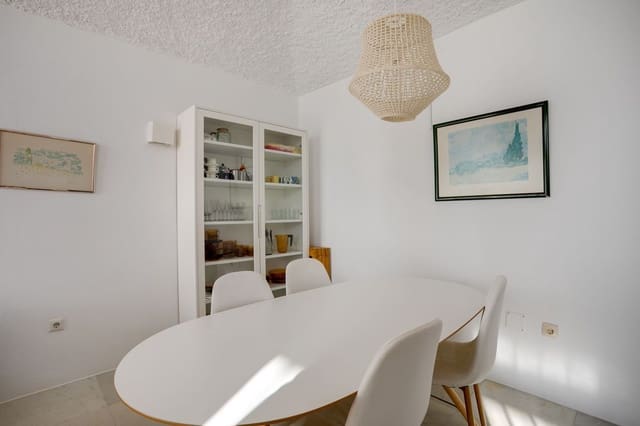 3 quarto Moradia Geminada para venda em Estepona com piscina garagem - 499 000 € (Ref: 9826802)