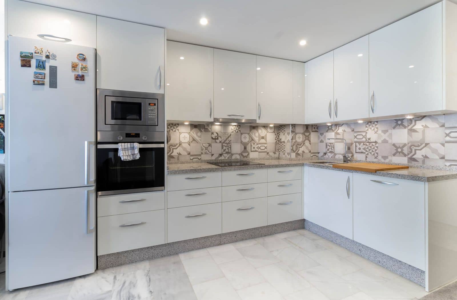 2 slaapkamer Appartement te koop in La Cala de Mijas met zwembad - € 299.000 (Ref: 9826810)
