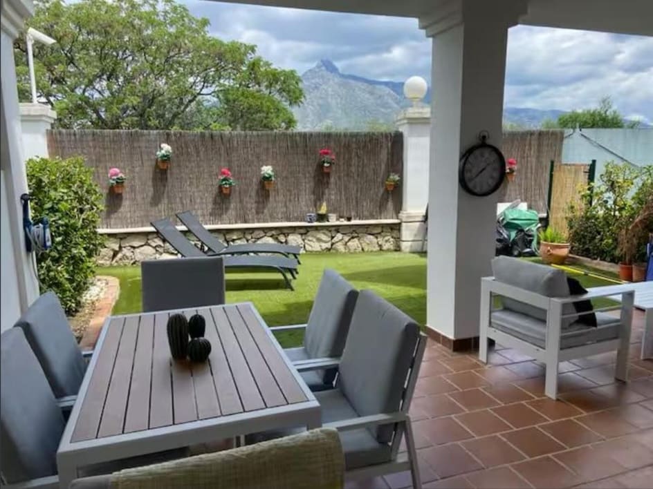 2 camera da letto Appartamento in vendita in Aloha Golf con piscina garage - 445.000 € (Rif: 9826815)