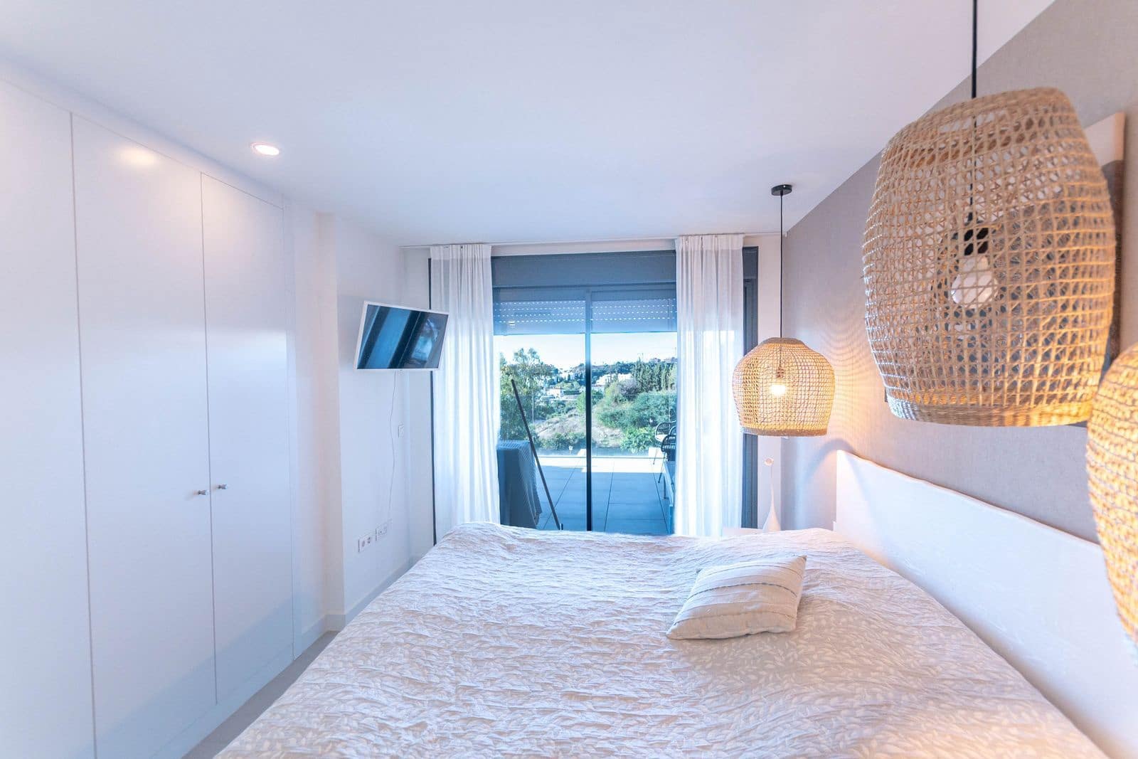 2 sovrum Lägenhet till salu i New Golden Mile med pool garage - 489 000 € (Ref: 9826823)