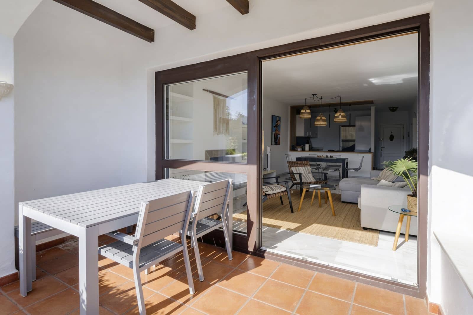 2 soveværelse Lejlighed til salg i Los Arqueros med swimmingpool - € 410.000 (Ref: 9829449)