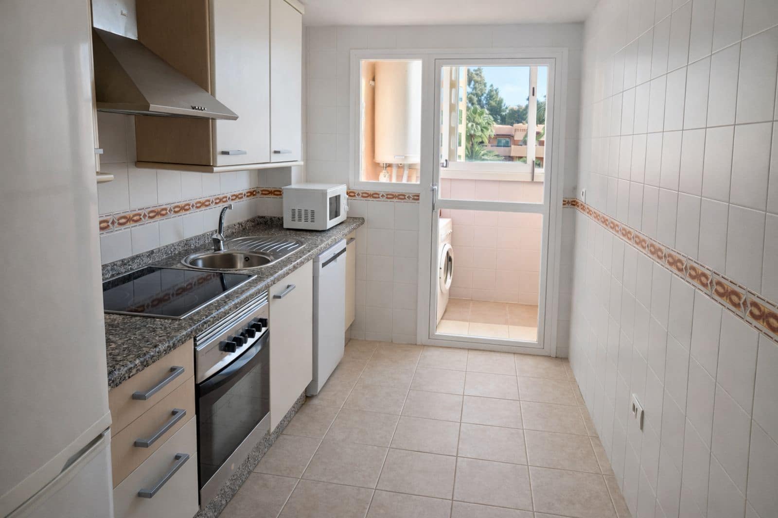 2 bedroom Penthouse for sale in Casares - € 295,000 (Ref: 9829457)