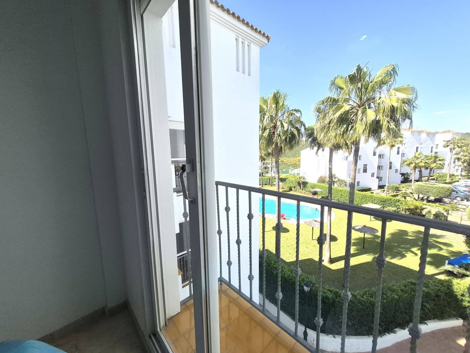 2 soveværelse Penthouse til salg i La Duquesa / Puerto de la Duquesa med swimmingpool - € 320.000 (Ref: 9829613)