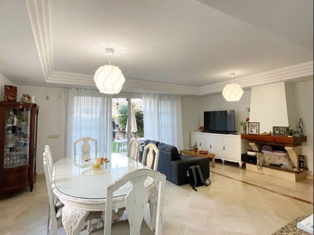 3 soverom Kjedet enebolig til salgs i Riviera del Sol, Mijas med svømmebasseng garasje - € 507 000 (Ref: 9831927)