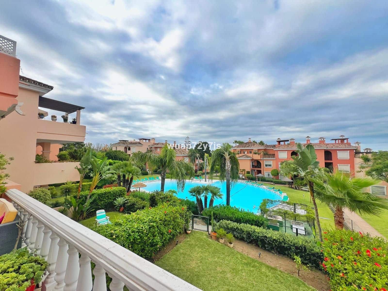 2 bedroom Apartment for sale in Costalita with pool - € 469,000 (Ref: 9838362)