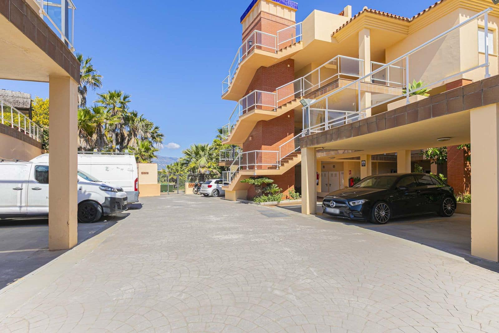 2 bedroom Apartment for sale in Puerto de la Torre - € 375,000 (Ref: 9838442)