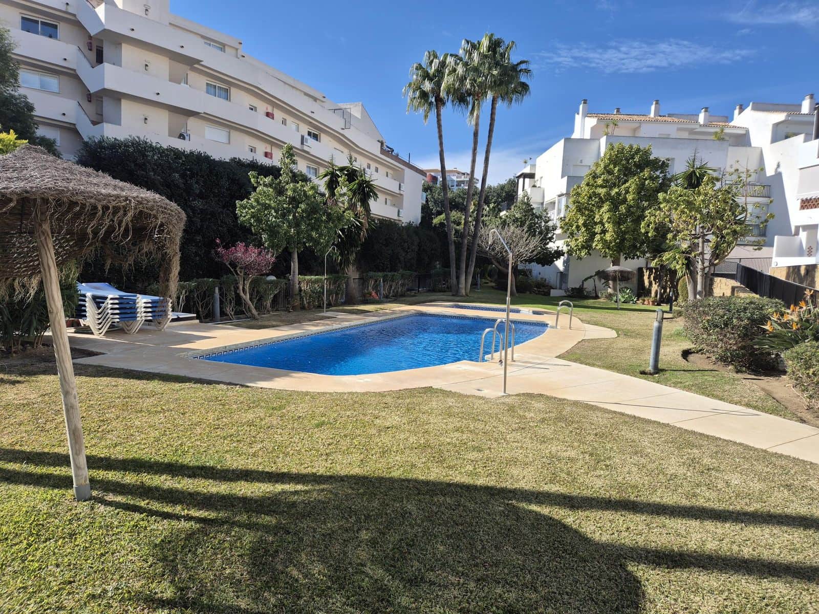 2 bedroom Apartment for sale in Riviera del Sol with pool - € 310,000 (Ref: 9839790)