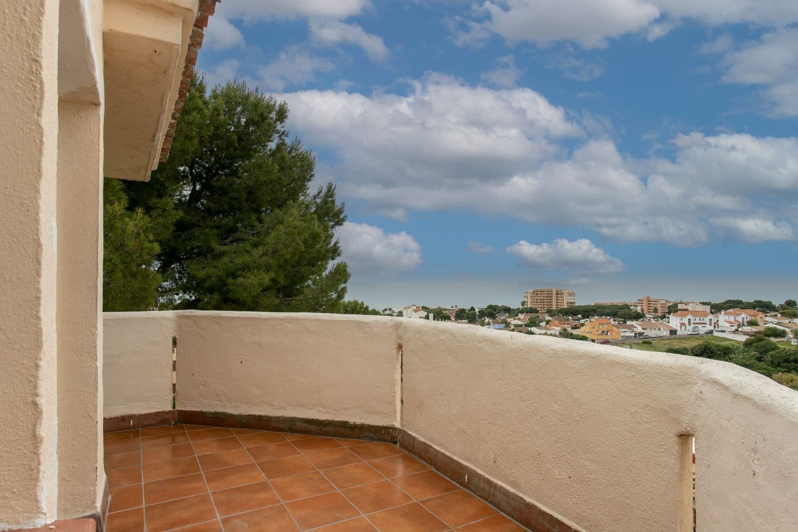 2 bedroom Apartment for sale in Riviera del Sol with pool - € 299,500 (Ref: 9839791)