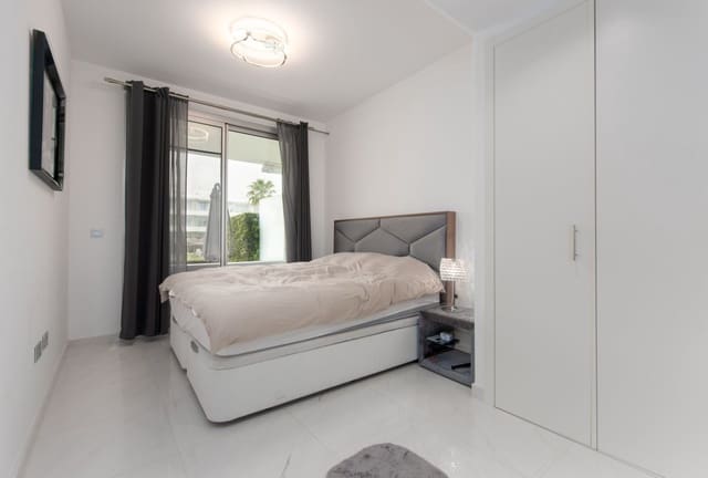 2 sypialnia Apartament na sprzedaż w Estepona z basenem garażem - 429 000 € (Ref: 9849790)