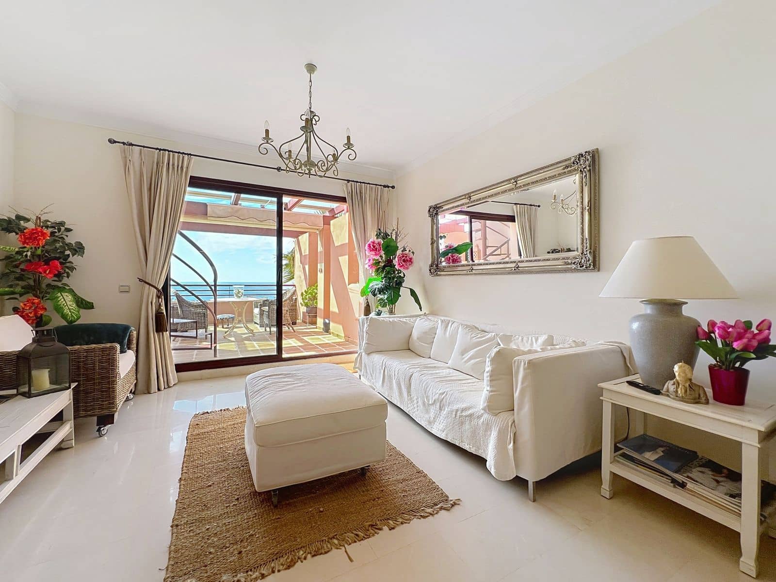 2 Zimmer Penthouse zu verkaufen in Manilva mit Pool Garage - 415.000 € (Ref: 9849967)
