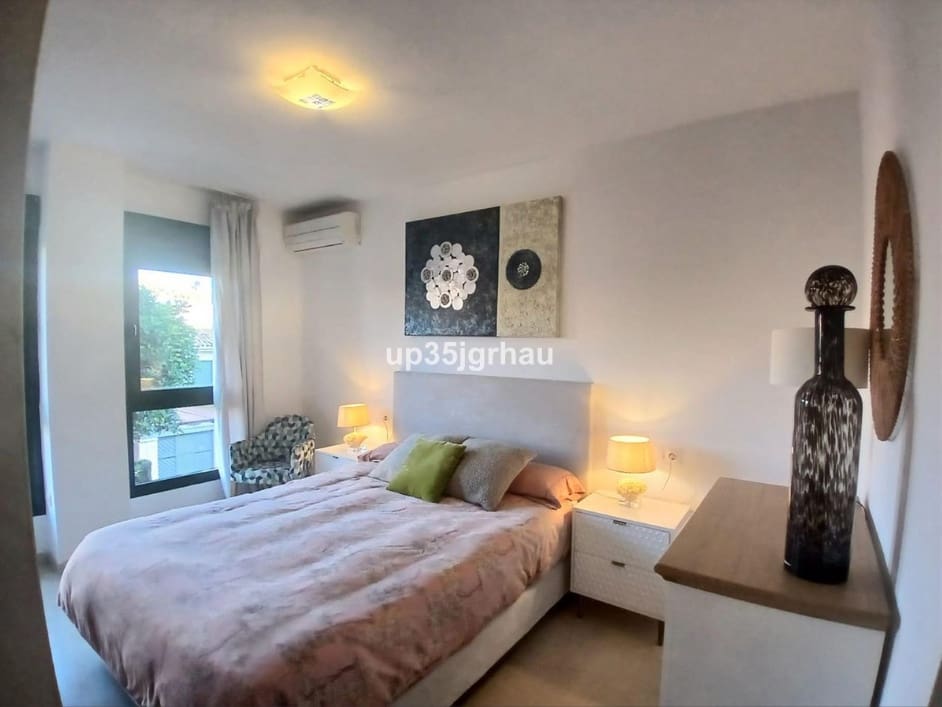 2 quarto Apartamento para venda em Estepona com piscina garagem - 389 900 € (Ref: 9849987)