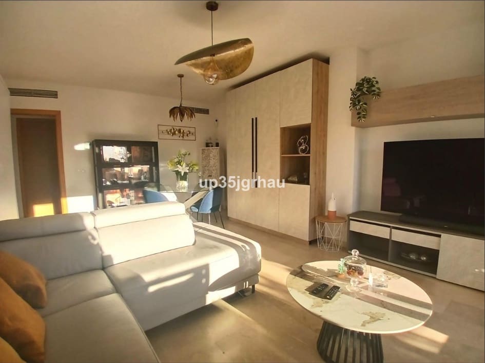 2 quarto Apartamento para venda em Estepona com piscina garagem - 389 900 € (Ref: 9849987)