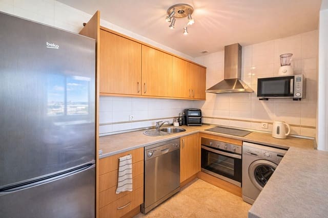 3 soveværelse Penthouse til salg i La Duquesa / Puerto de la Duquesa, Manilva med swimmingpool garage - € 325.000 (Ref: 9852258)