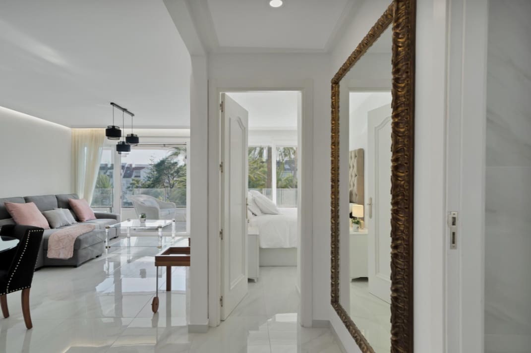 2 bedroom Apartment for rent in Rio Real with pool garage - € 2,400 (Ref: 9854498)