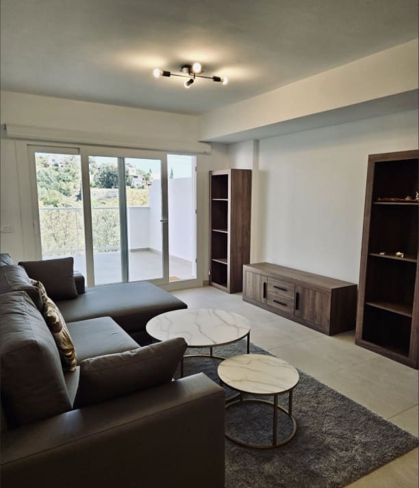 3 bedroom Apartment for rent in Fuengirola with pool garage - € 1,950 (Ref: 9854508)