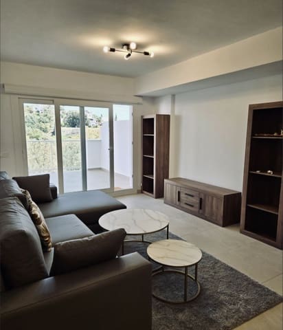 3 soveværelse Lejlighed til leje i Fuengirola med swimmingpool garage - € 1.950 (Ref: 9854508)