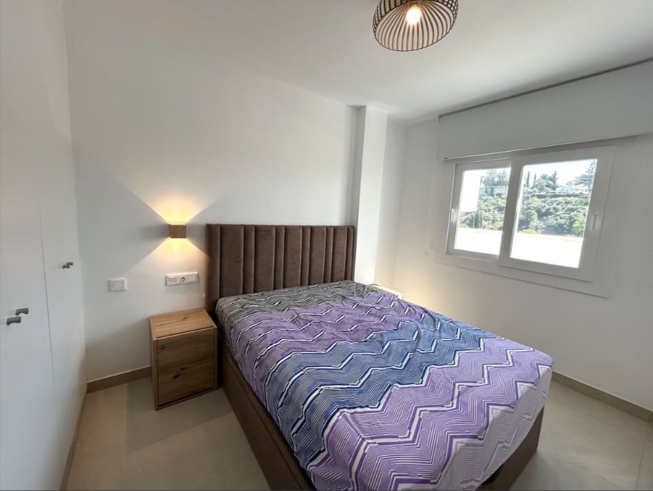 3 bedroom Apartment for rent in Fuengirola with pool garage - € 1,950 (Ref: 9854508)
