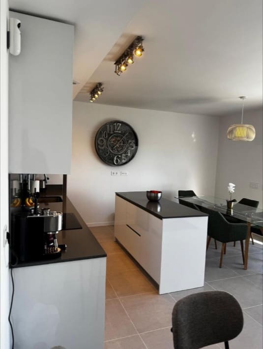 3 bedroom Apartment for rent in Bel-Air with pool garage - € 3,500 (Ref: 9854512)