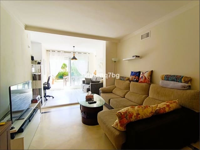 2 chambre Appartement à vendre à La Duquesa / Puerto de la Duquesa, Manilva avec piscine garage - 315 000 € (Ref: 9855975)