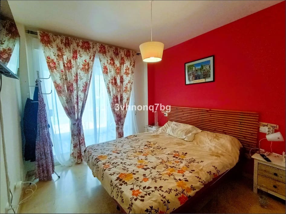 2 chambre Appartement à vendre à La Duquesa / Puerto de la Duquesa avec piscine garage - 315 000 € (Ref: 9855975)