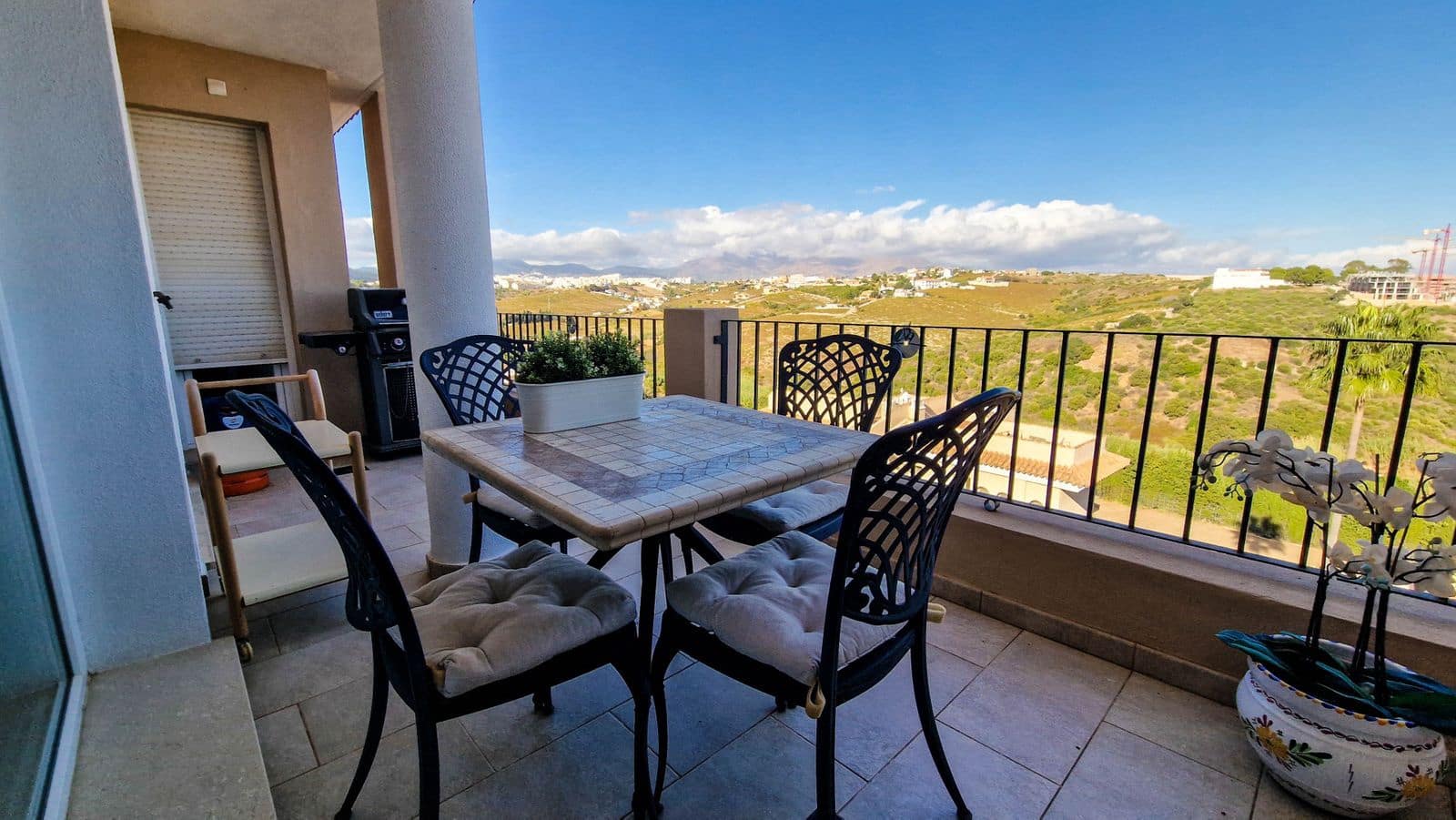 3 soveværelse Penthouse til salg i La Duquesa / Puerto de la Duquesa med swimmingpool - € 375.000 (Ref: 9856004)