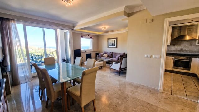 3 soveværelse Penthouse til salg i La Duquesa / Puerto de la Duquesa, Manilva med swimmingpool - € 375.000 (Ref: 9856004)