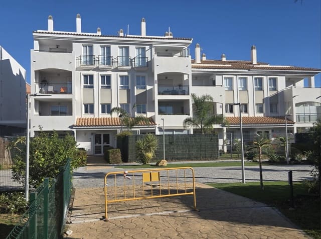 2 quarto Apartamento para venda em La Duquesa / Puerto de la Duquesa, Manilva com piscina garagem - 349 950 € (Ref: 9856092)