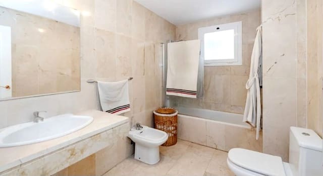 2 quarto Penthouse para venda em Mijas Golf, Mijas com piscina garagem - 420 000 € (Ref: 9856093)