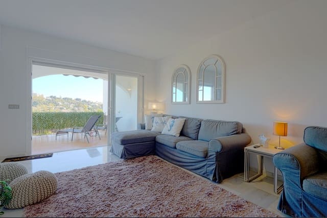 2 bedroom Apartment for sale in El Paraiso, Estepona with pool garage - € 420,000 (Ref: 9856099)
