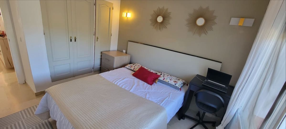 2 chambre Appartement à vendre à Puerto Banus avec piscine - 480 000 € (Ref: 9856110)