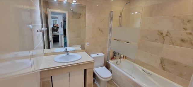 2 chambre Appartement à vendre à Puerto Banus, Marbella avec piscine - 480 000 € (Ref: 9856110)