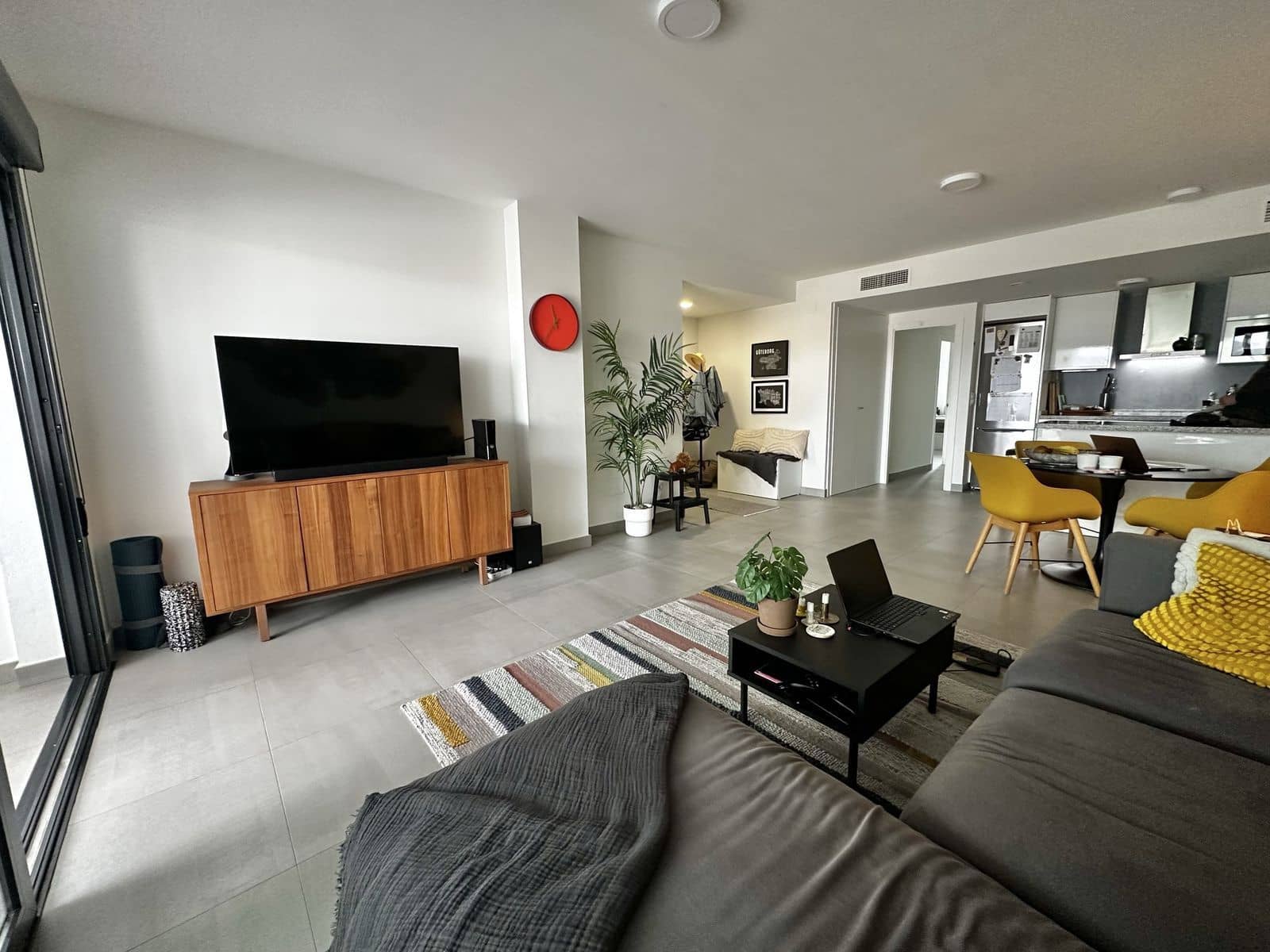 2 soverom Leilighet til salgs i La Duquesa / Puerto de la Duquesa med svømmebasseng garasje - € 375 000 (Ref: 9856114)