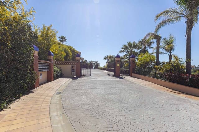 2 soverom Leilighet til salgs i El Chaparral, Málaga by med svømmebasseng garasje - € 375 000 (Ref: 9857733)