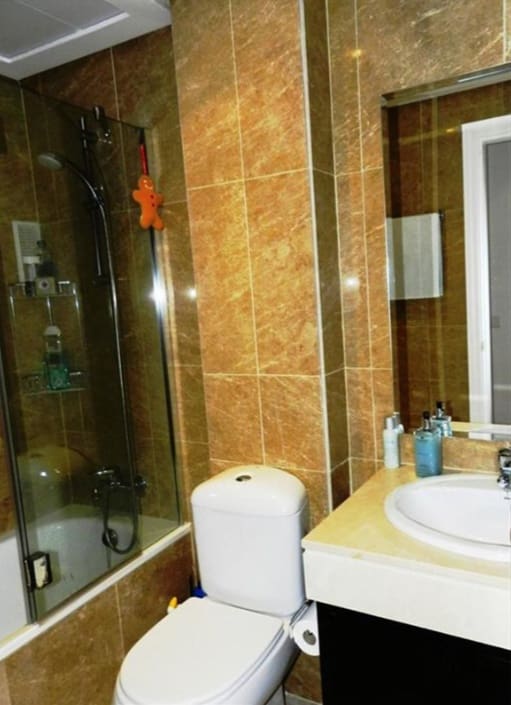 2 chambre Appartement à vendre à La Duquesa / Puerto de la Duquesa avec piscine - 380 000 € (Ref: 9857764)