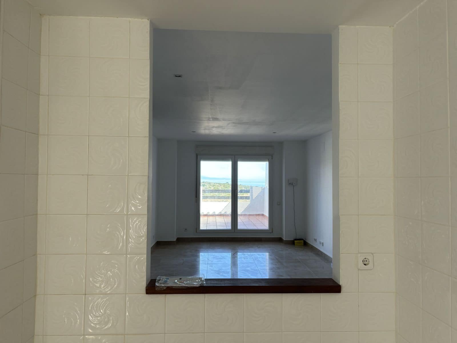 2 chambre Appartement à vendre à La Duquesa / Puerto de la Duquesa avec piscine - 241 000 € (Ref: 9858179)
