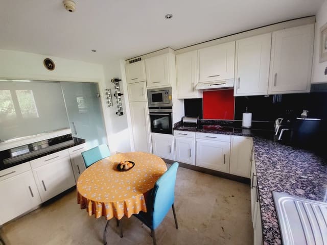 2 chambre Appartement à vendre à Riviera del Sol, Mijas avec piscine garage - 349 000 € (Ref: 9858187)