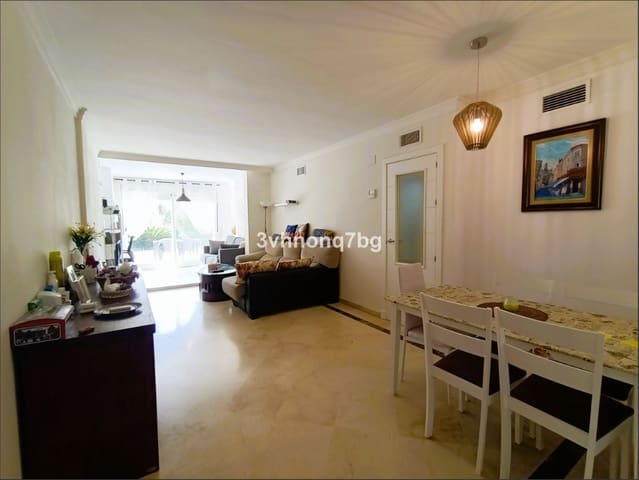 2 chambre Appartement à vendre à La Duquesa / Puerto de la Duquesa, Manilva avec piscine garage - 315 000 € (Ref: 9858337)