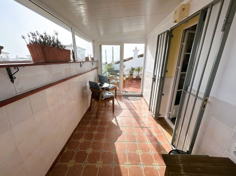 2 chambre Penthouse à vendre à La Duquesa / Puerto de la Duquesa - 330 000 € (Ref: 9858350)