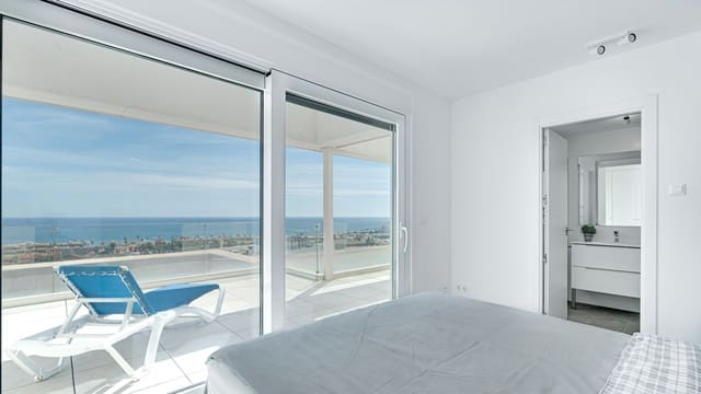 2 chambre Penthouse à vendre à Casares avec piscine garage - 475 000 € (Ref: 9858366)