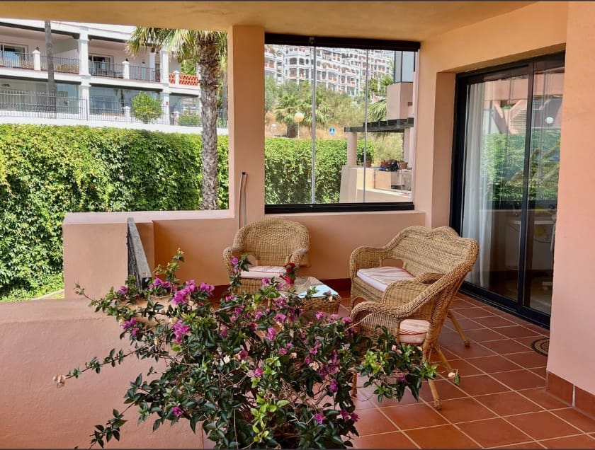 3 bedroom Penthouse for sale in Calahonda with pool garage - € 459,000 (Ref: 9858368)