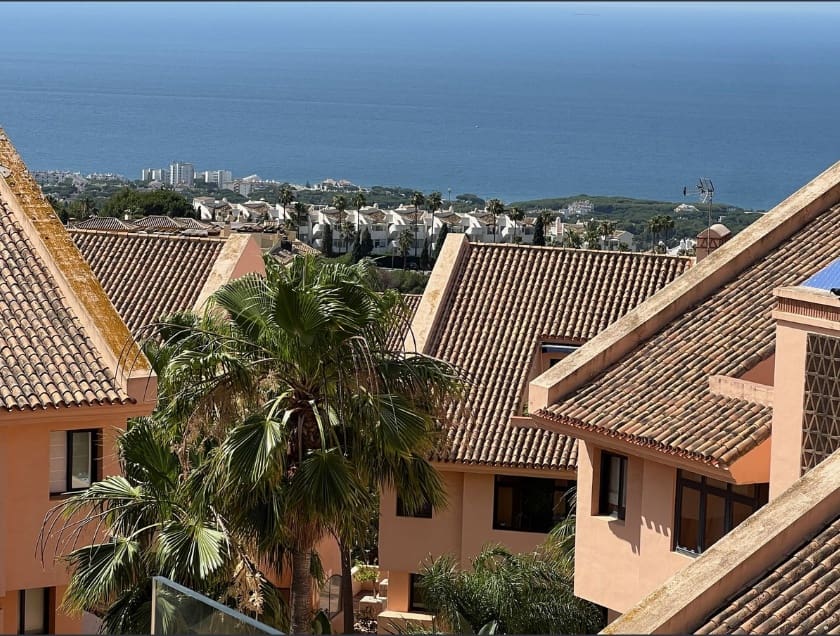 3 bedroom Penthouse for sale in Calahonda with pool garage - € 459,000 (Ref: 9858368)
