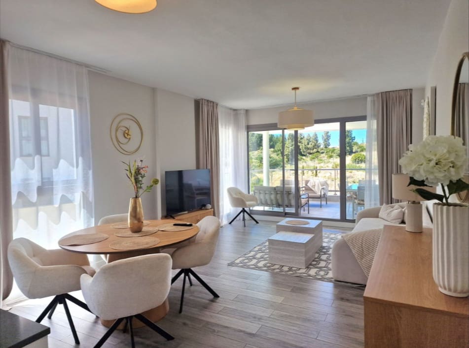 2 soverom Leilighet til leie i Mijas med svømmebasseng garasje - € 2 500 (Ref: 9858734)