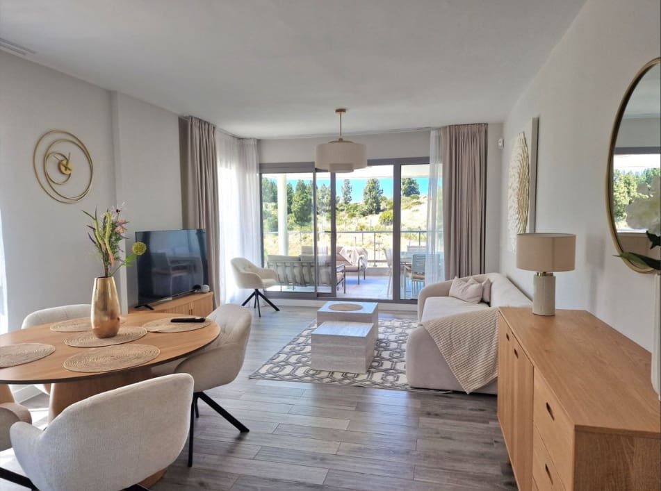 2 soverom Leilighet til leie i Mijas med svømmebasseng garasje - € 2 500 (Ref: 9858734)