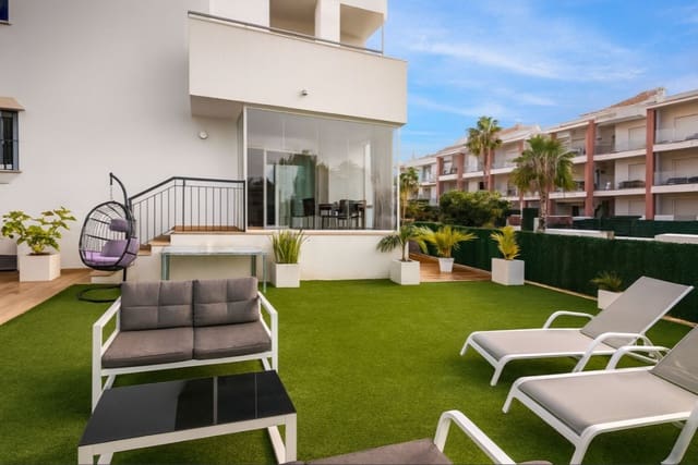 2 slaapkamer Appartement te koop in La Duquesa / Puerto de la Duquesa, Manilva met zwembad garage - € 349.950 (Ref: 9859883)